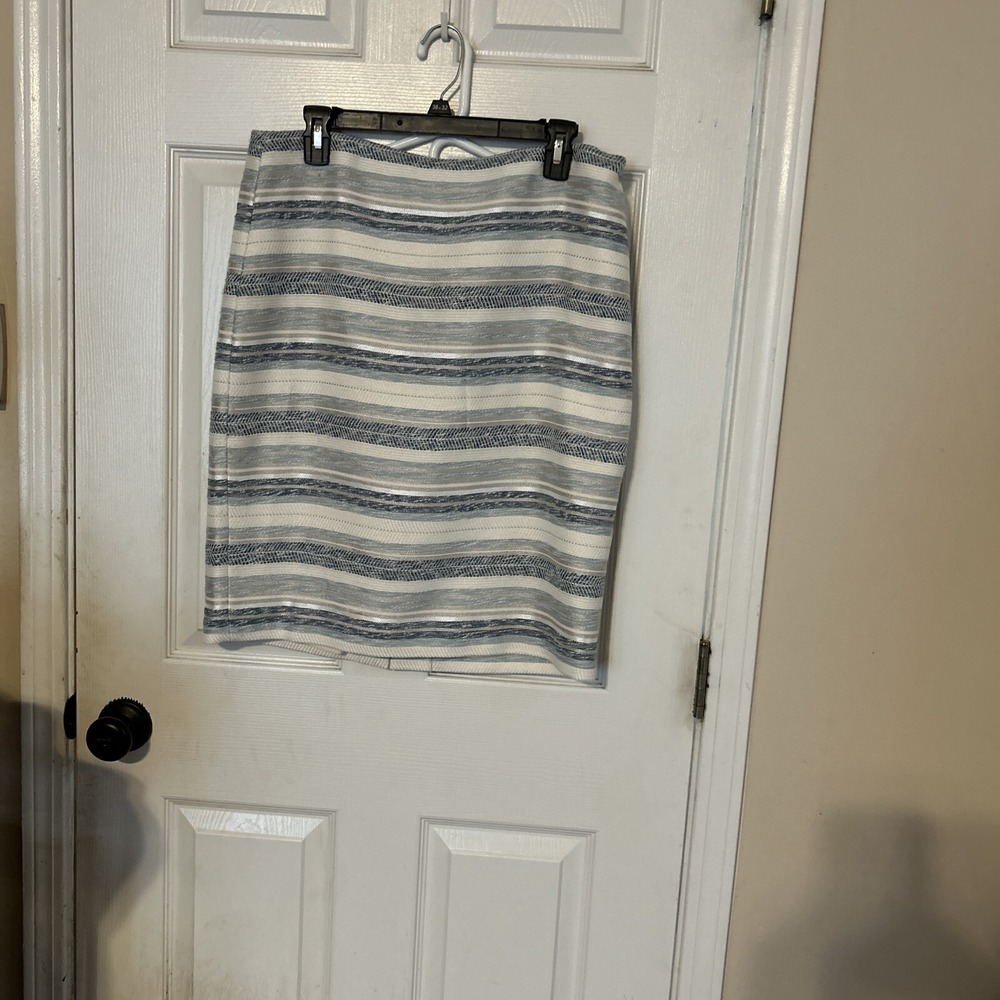 LOFT Tweed Pencil  Size 12  Tall White Blue Ann Taylor Polyester
